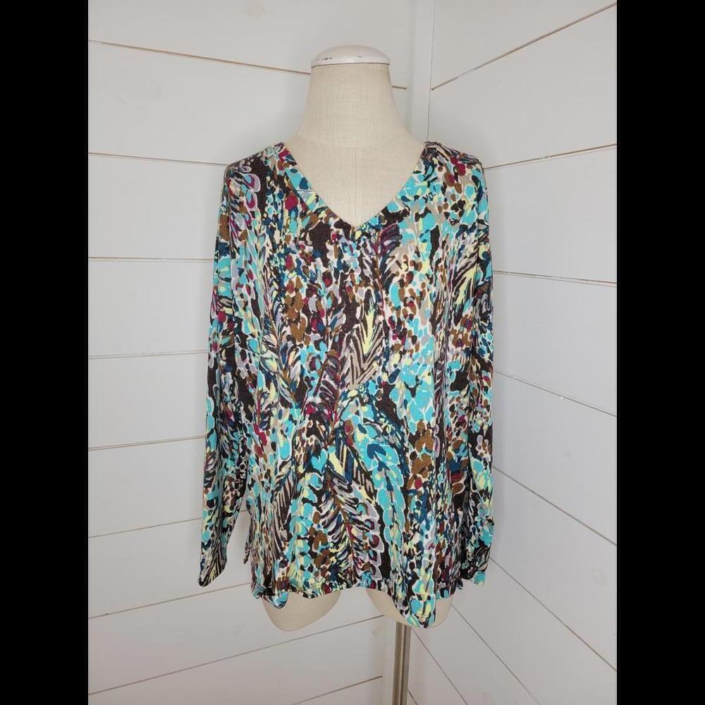 NWOT Boutique Sew in Love Blue & brown feather patterned v neck sweater